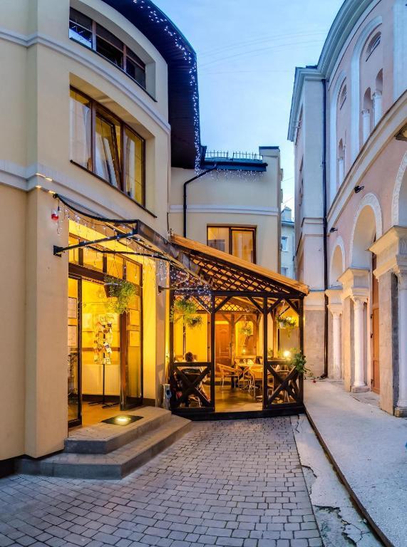 Pid Templem Hotel Ivano-Frankivs'k Ngoại thất bức ảnh