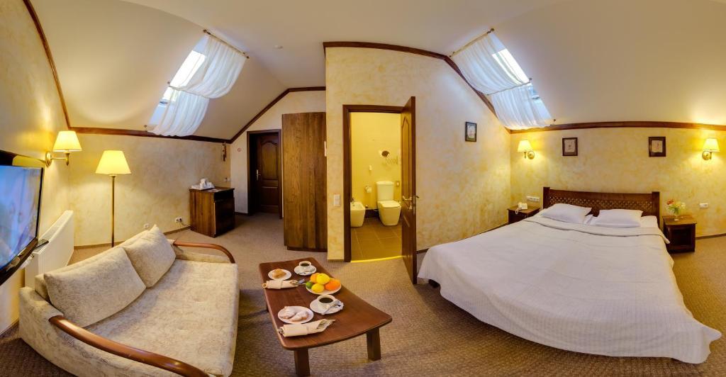 Pid Templem Hotel Ivano-Frankivs'k Phòng bức ảnh