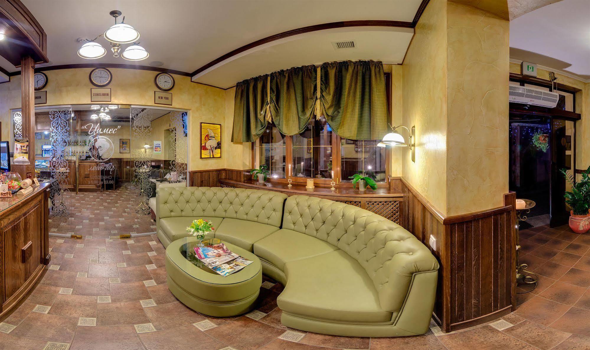 Pid Templem Hotel Ivano-Frankivs'k Ngoại thất bức ảnh